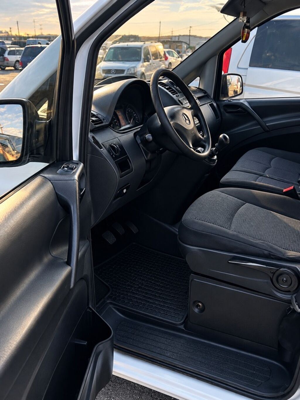 Mercedes-Benz Vito: 2.1 l 2011 il Van/Minivan — Avtomobillər, Sanqaçal (3)