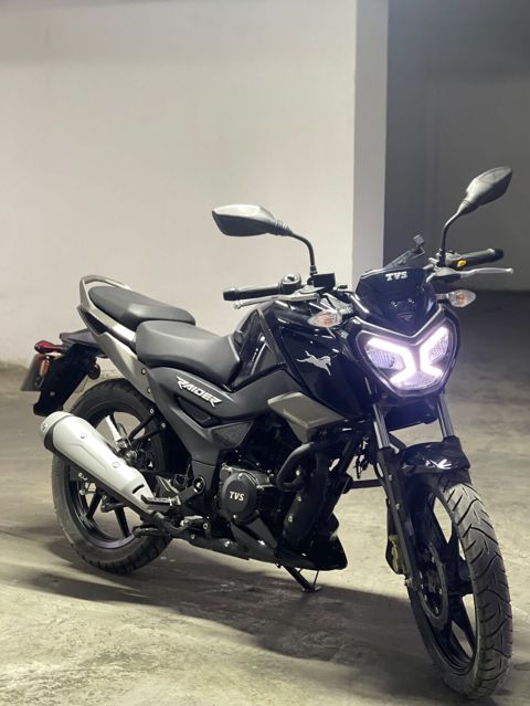 TVS Raider motosikleti – şəhər və gündəlik sürüş üçün çevik və — Bakı