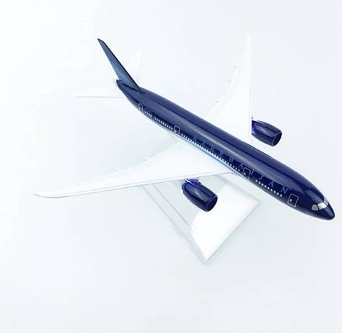 Azal Boeing 787 Balaca Təyyarə modeli, metal, 13.5 sm — Bakı