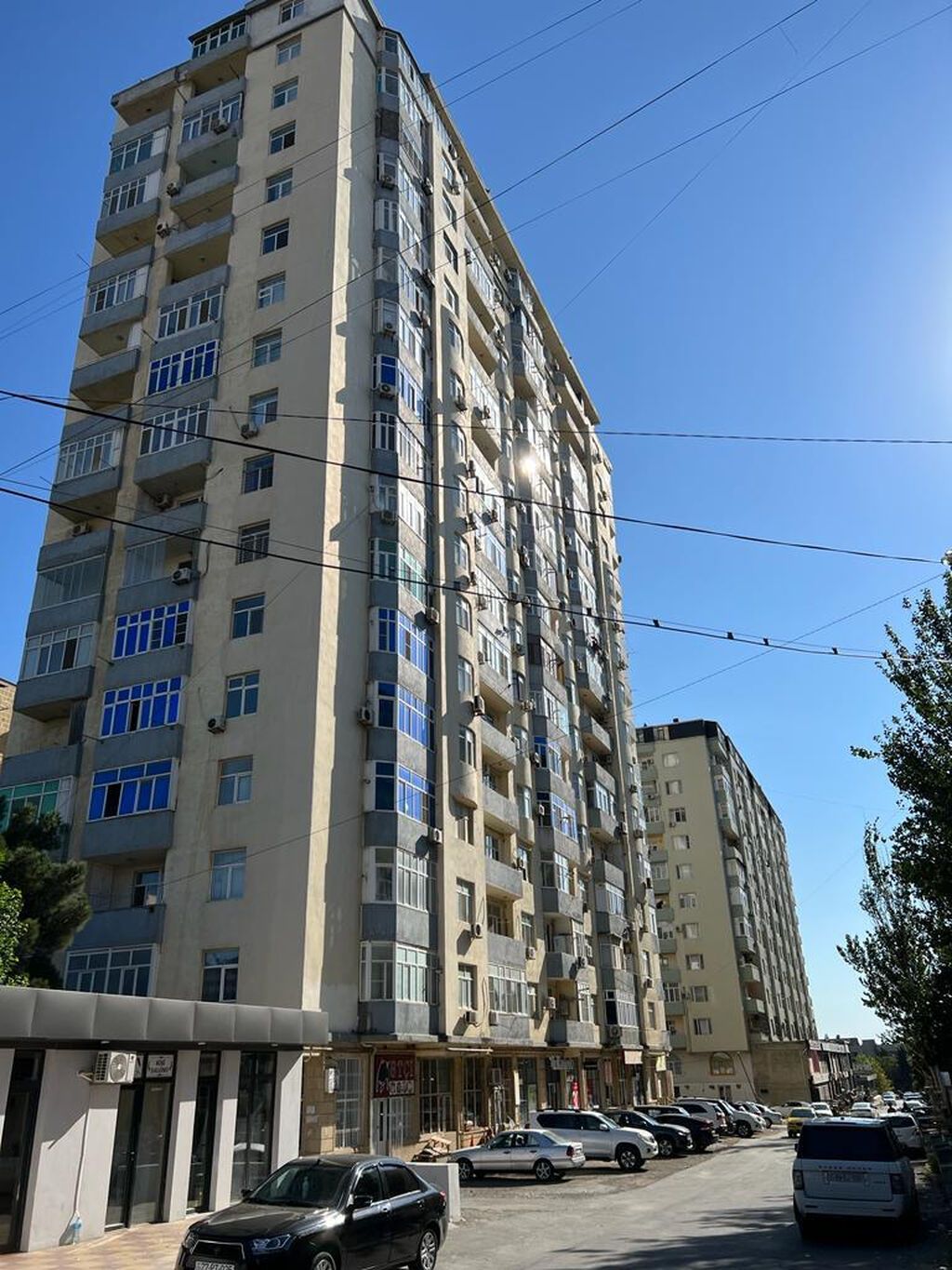 Satılır — 8 noyabr prospektində 3 otaqlı, 111 m² təmirli mənzil — Mənzil, Bakı