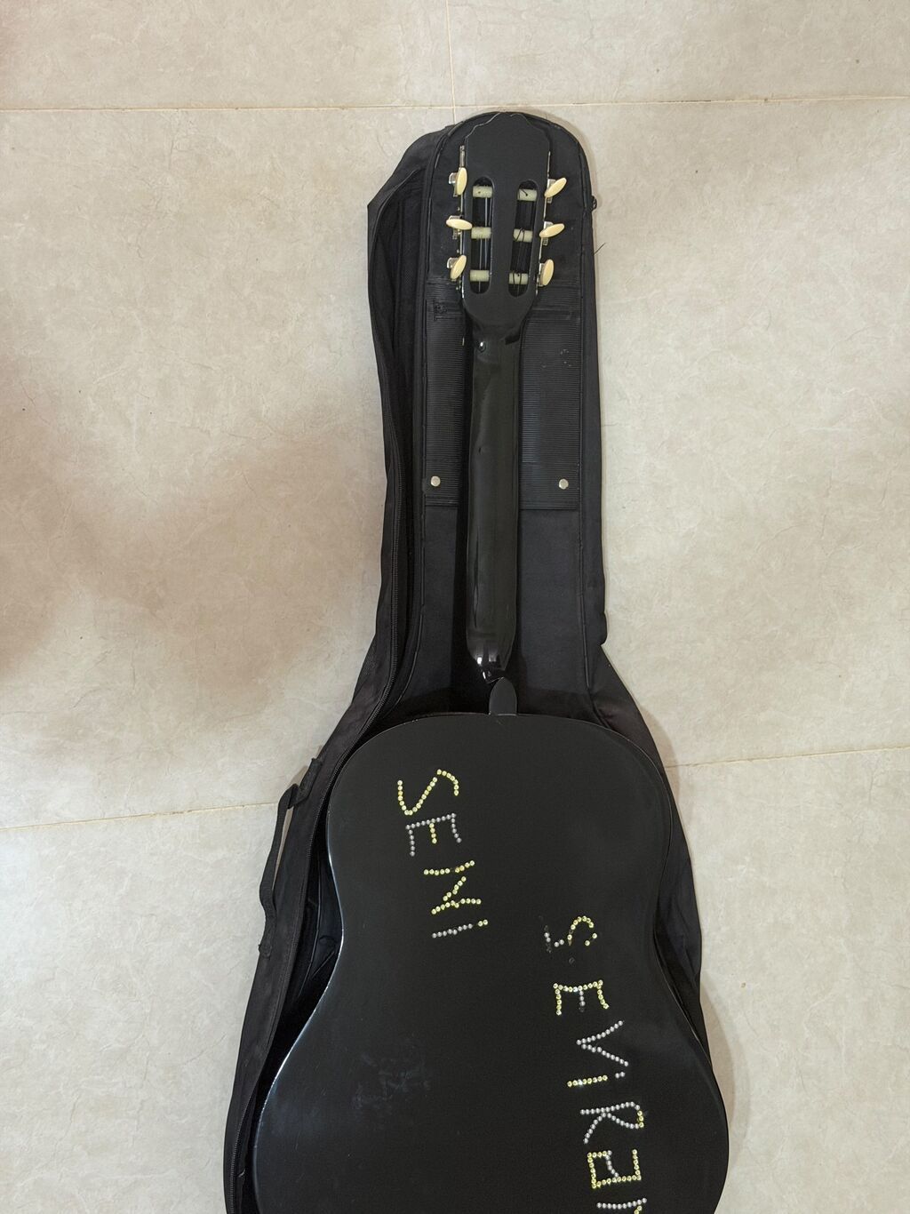 Gitar 2011 ci ilin gitaridi prablemi yoxdu ancaq arxasina seni sevirem — Gitarlar və digər simli alətlər, Lənkəran (2)