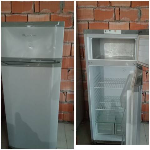 İkiqapılı soyuducu (üstdə dondurucu) - Korpus: ağ rəng, üst panel və — 170 ₼ · Gəncə · Soyuducular İkiqapılı soyuducu (üstdə dondurucu) - Korpus: ağ rəng, üst panel və — Gəncə