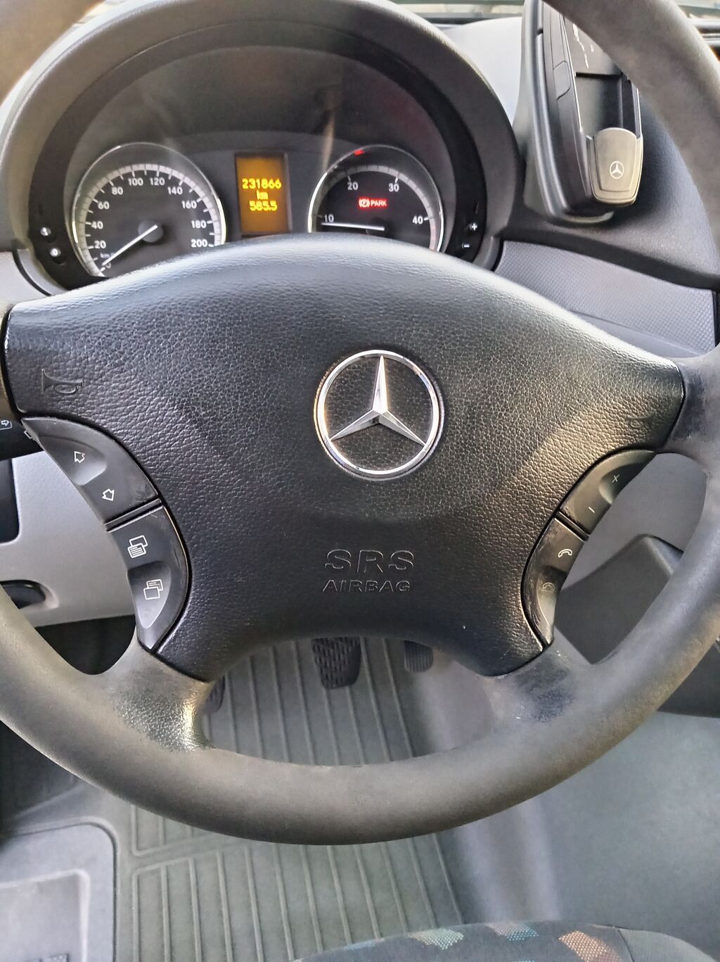 Salam. Maşın Almanyadan yeni gəlib. 2007 ci il 231000km orginal 88-BS-913 — Avtomobillər, Bakı (9)