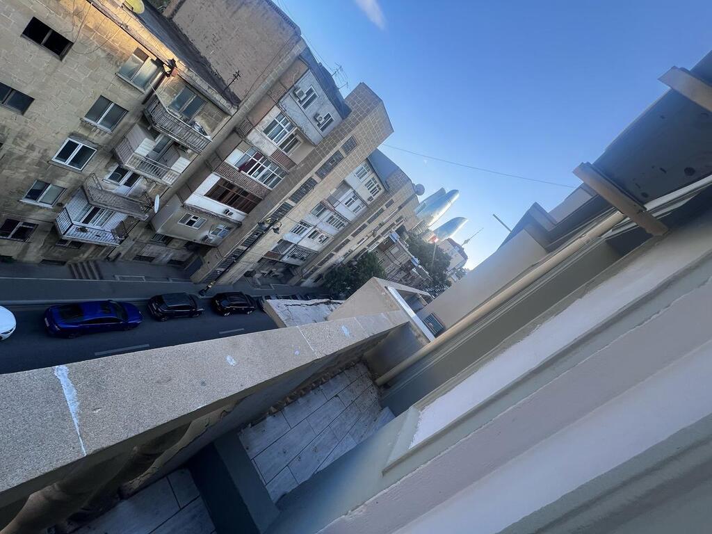 Satılır 3 otaqlı köhnə tikili 110 m² — Mənzil, Bakı (7)