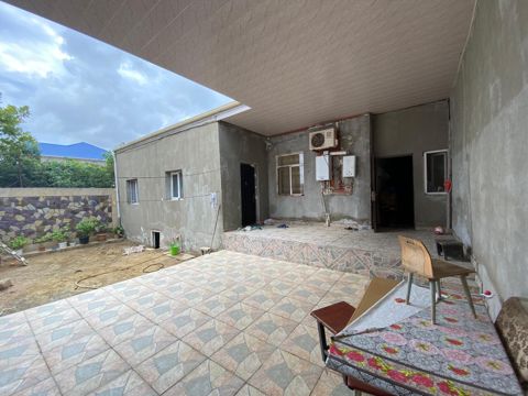 Satılır 4 otaqlı həyət evi/bağ evi 120 m² — Bakı