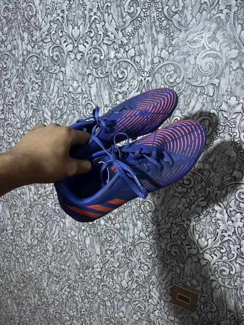 Məhsul: Adidas futbol butsası - Model: Adidas (şüalı üç zolaqlı — 30 ₼ · Şirvan · Top oyunları Məhsul: Adidas futbol butsası - Model: Adidas (şüalı üç zolaqlı — Şirvan