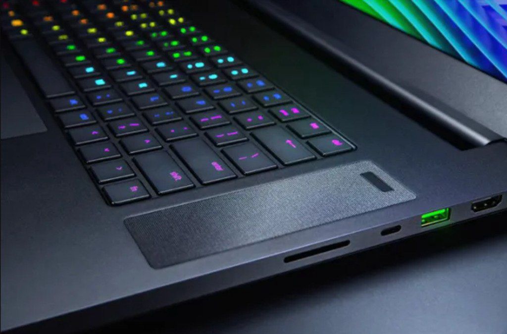 Razer Blade Pro 17 4K 120HZ touch screen 1.5tb name SSD — Noutbuklar, Bakı (4)