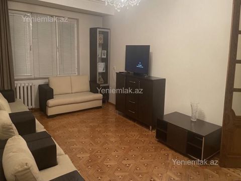 Kirayə 4 otaqlı Bina evi menzil (Köhnə tikili), 100 m², Yasamal rayonu — Bakı