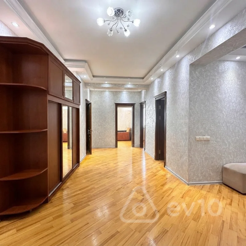 2 otaqlı mənzil, 70 m², Azər Manafov küçəsi — kirayə — Mənzil, Bakı (4)