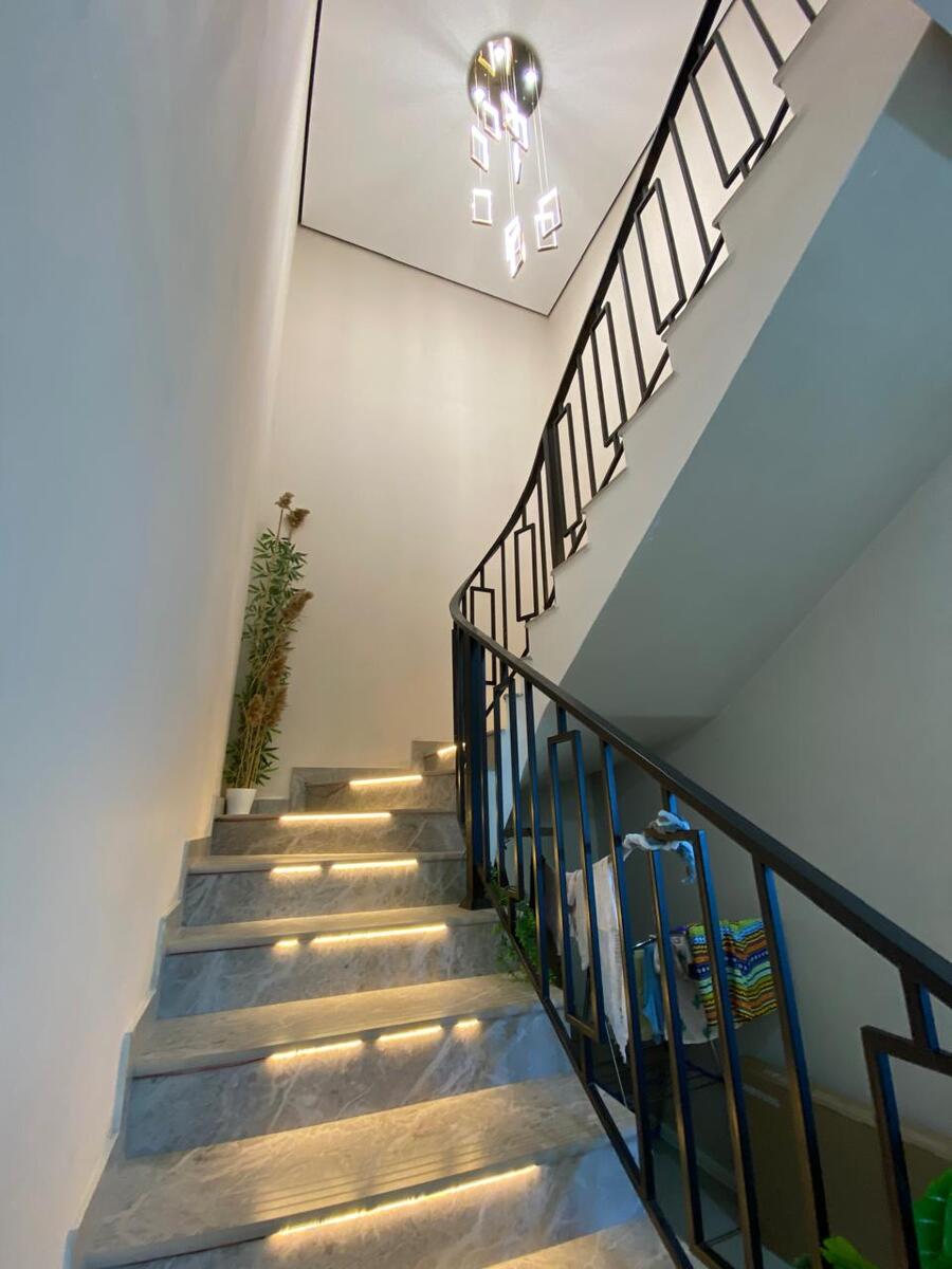 Satılır 5 otaqlı həyət evi/bağ evi 250 m² — Ev, villa, Bakı (12)