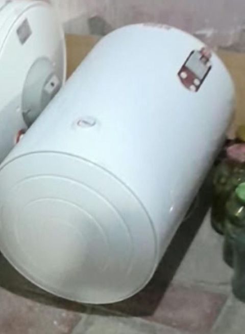 RR Ariston Şvaki 100 lt 130 azn ela veziyyetde Unvan BakiAriston su — Bakı