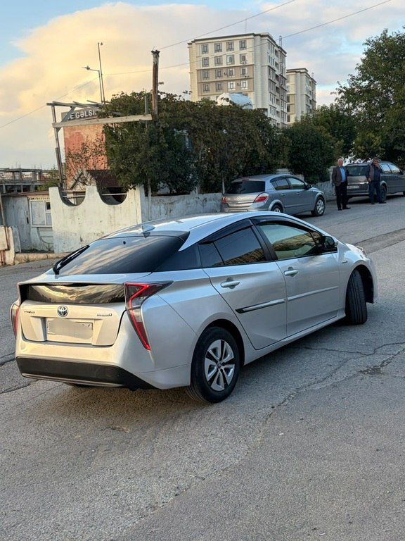 Toyota Prius, 1.8 L, 1.3 kWh, 2016 il, 390 000 km — Avtomobillər, Bakı (4)