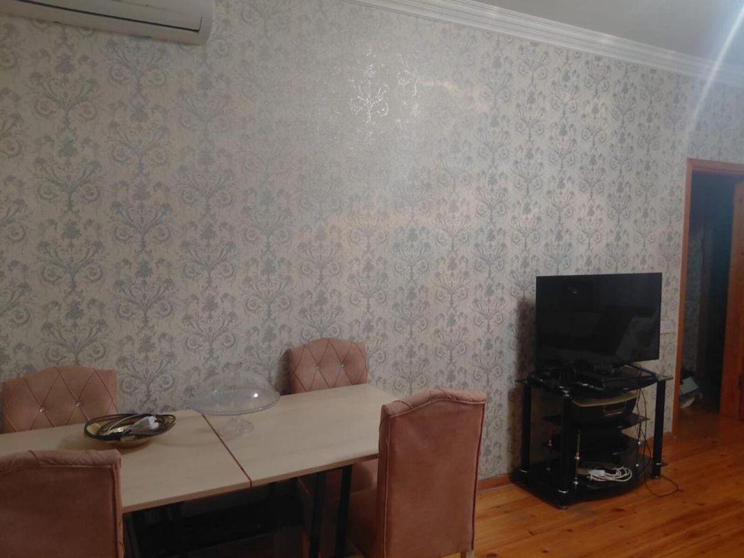 Satılır 2 otaqlı köhnə tikili 65 m² — Mənzil, Bakı (6)
