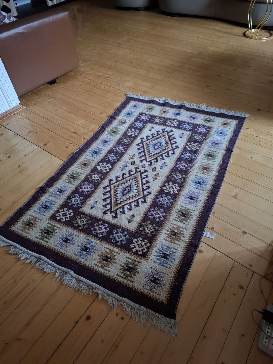 Kilim — Xalılar və xalı yolları, Bakı