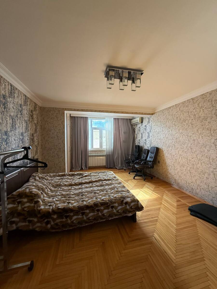 Satılır 4 otaqlı köhnə tikili 122 m² — Mənzil, Bakı (10)