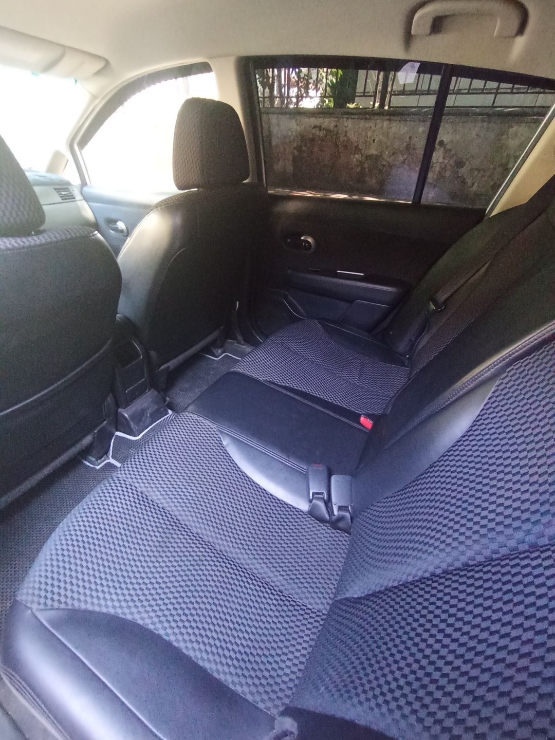 Nissan Tiida, 2011 il 77-HX-843 — Avtomobillər, Bakı (5)