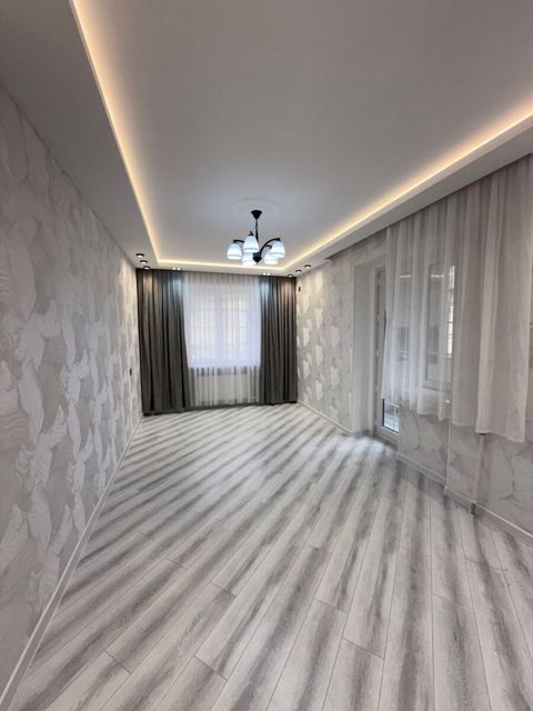Satılır 3 otaqlı köhnə tikili 65 m² — Bakı
