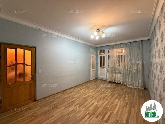 Satılır 2 otaqlı 55 m² köhnə tikili 6 mkr — Mənzil