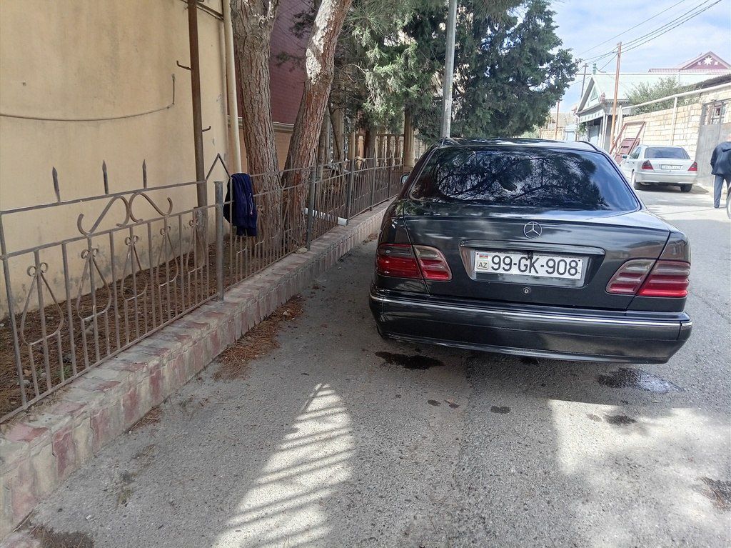 Mercedes E 220, 2.2 L, 2000 il, 452 000 km 99-GK-908 — Avtomobillər, Bakı (7)