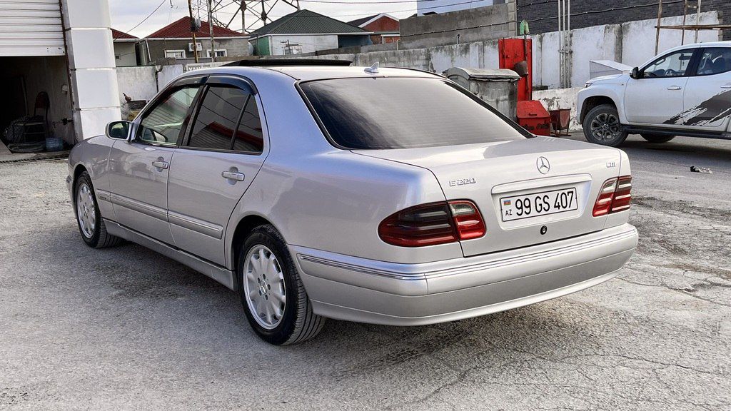 Mercedes E 220, 2.2 L, 2000 il, 303 000 km 99-GS-407 — Avtomobillər, Bakı (5)