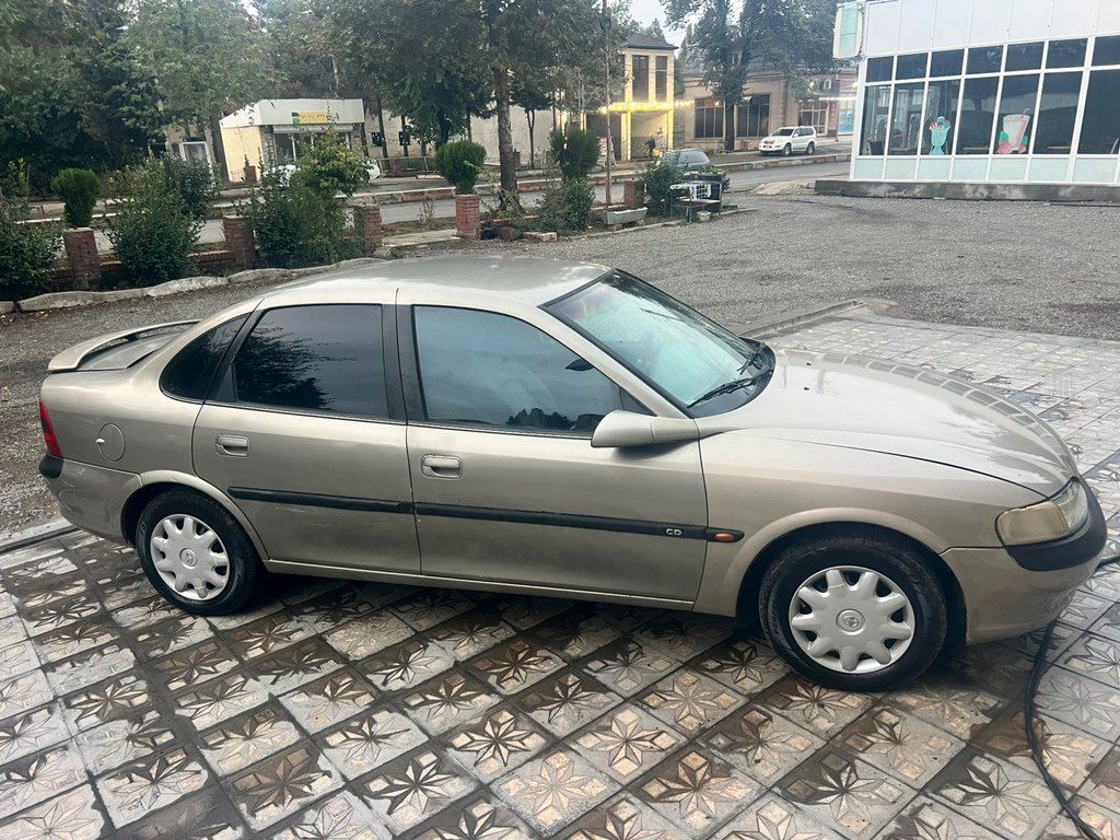 Opel Vectra, 1.8 L, 1998 il, 350 000 km 90-CX-218 — Avtomobillər, Masallı (2)
