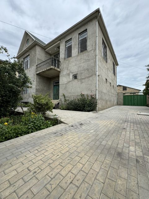 Satılır 6 otaqlı həyət evi/bağ evi 300 m² — Bakı
