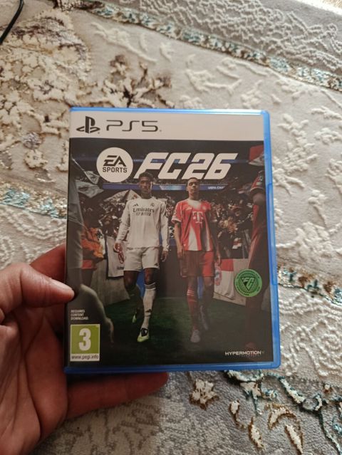 Ps5 oyun diski FC26 oyunu, yaxşı vəziyyətdə, barter yoxdu — Bakı