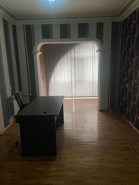 5-otaqlı mənzil kirayə verilir, Gülarə Qədirbəyova küç., 120 m² — Bakı