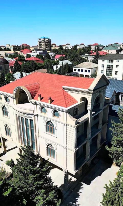 Satılır 15 otaqlı həyət evi/bağ evi 1100 m² — Ev, yazlık, villa