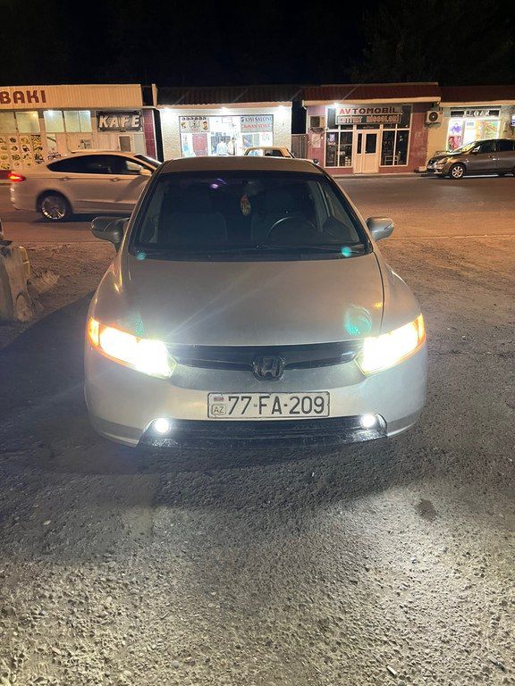Honda Civic, 1.3 L, 0.9 kWh, 2008 il, 350 000 km 77-FA-209 — Avtomobillər, Mingəçevir