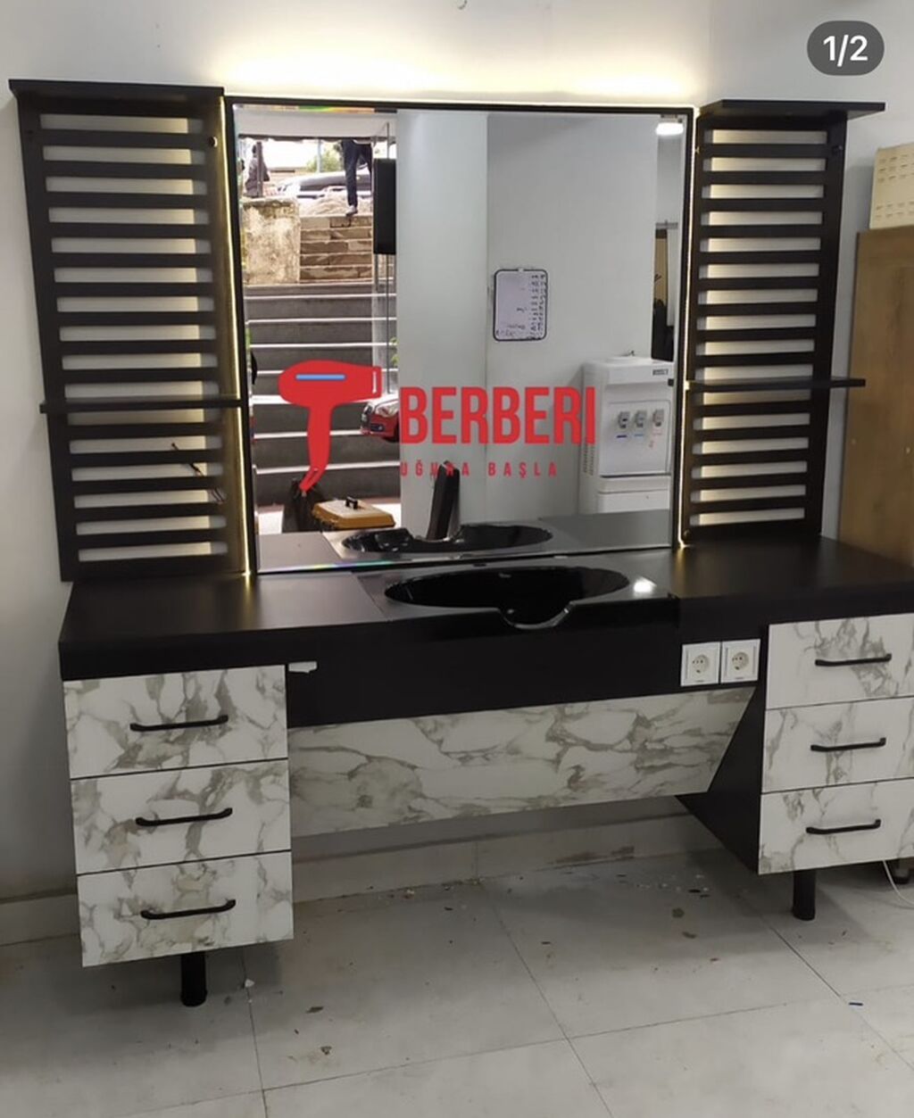 Bərbər mebeli və iş masaları – salonlar üçün funksional və estetik — Salon mebeli, Bakı (3)