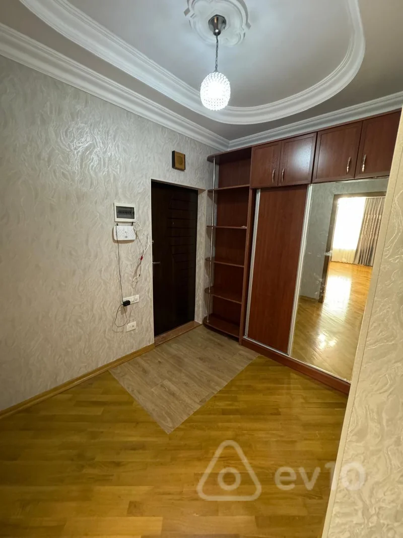 3 otaqlı mənzil, 105 m², Haci Aslanov metrosu — kirayə — Mənzil, Bakı (7)