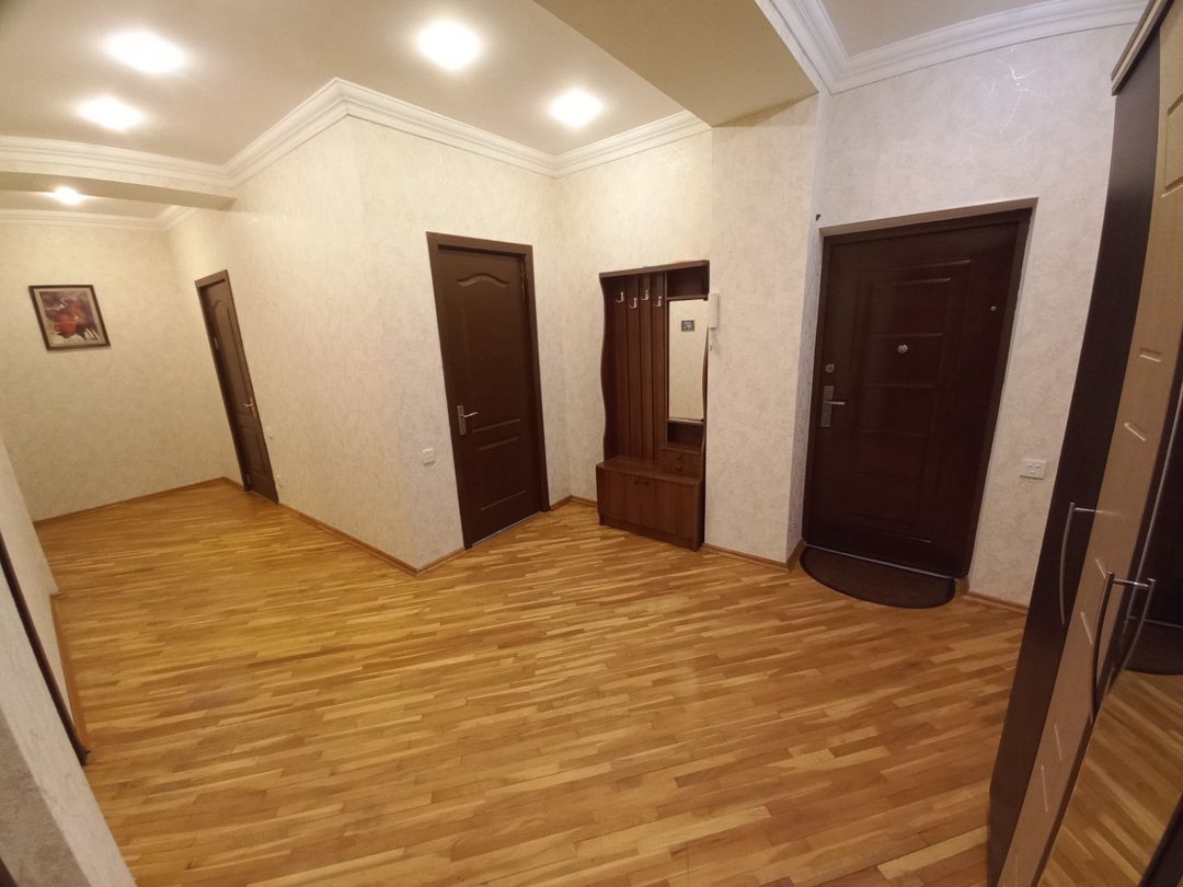 Satılır 2 otaqlı yeni tikili 92 m² — Mənzil, Bakı (10)