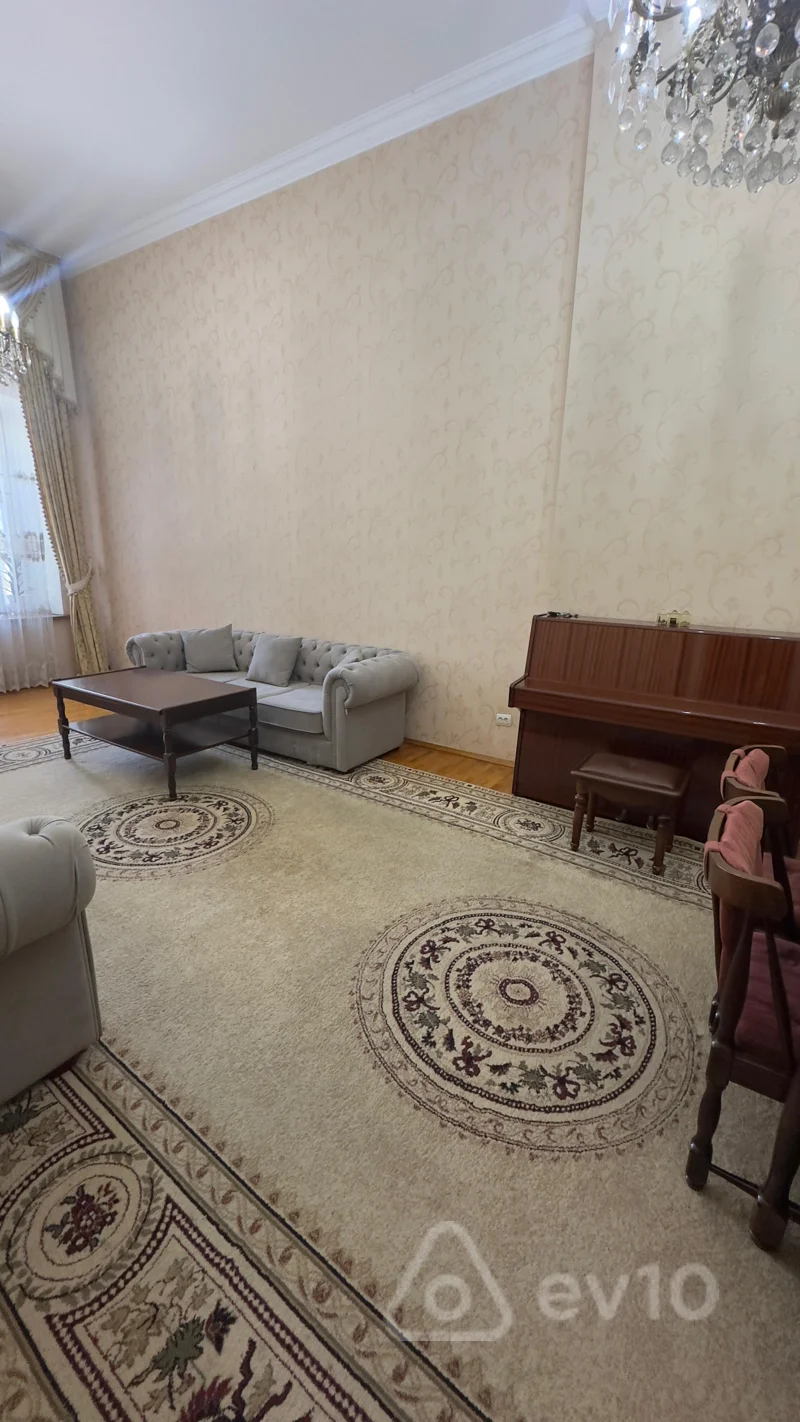 4 otaqlı mənzil, 130 m², Nobel Oil, Neftçilər Prospekti, Bakı — kirayə — Mənzil, Bakı (9)