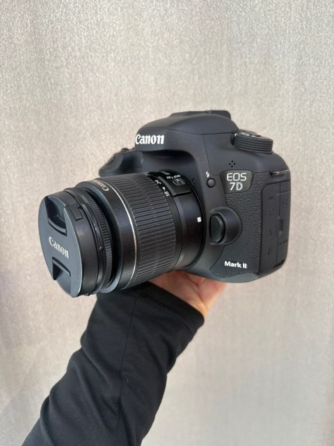 Canon 7D mark II+18-55mm — Bakı