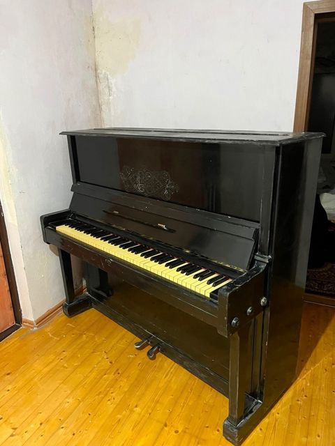 Pianino — Bakı