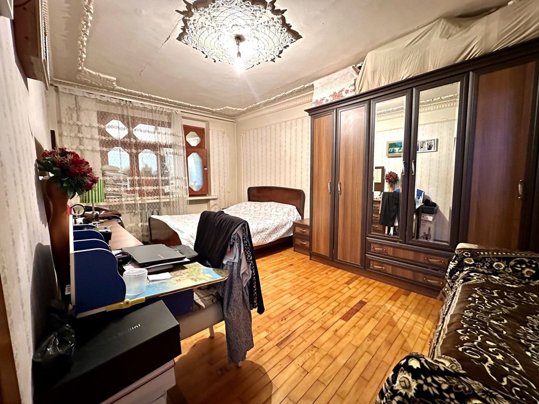 Satılır 4 otaqlı köhnə tikili 100 m² — Mənzil, Bakı (8)