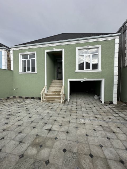 Satılır 4 otaqlı həyət evi/bağ evi 110 m² — Bakı