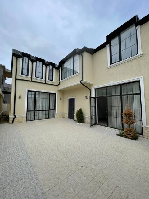 Satılır 5 otaqlı həyət evi/bağ evi 220 m² — Bakı