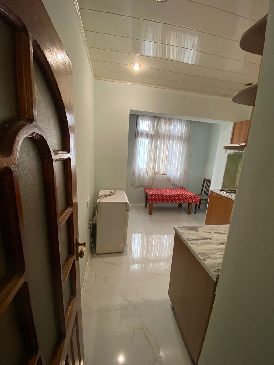 Satılır 2 otaqlı köhnə tikili 70 m² — Mənzil, Bakı