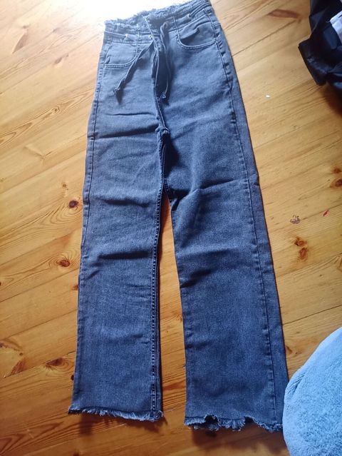 Qadınlar üçün geniş kəsimli boz denim şalvar - Rəng: tünd — Bakı