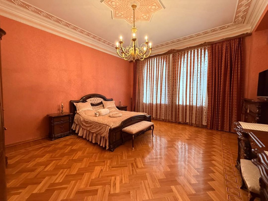 İcarəyə verilir 3 otaqlı köhnə tikili 150 m² — Mənzil, Bakı (7)