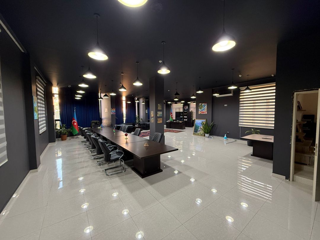 Satılır 4 otaqlı ofis 550 m² — Ofis, Bakı (2)
