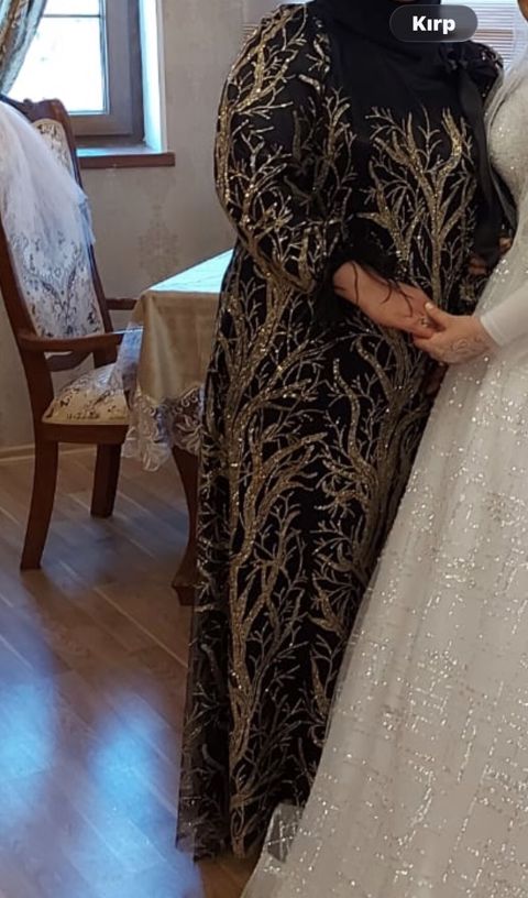 1 dəfə toya geynilib 160 manata tikdirilib 50 manata satılır. Ölçü — Saray