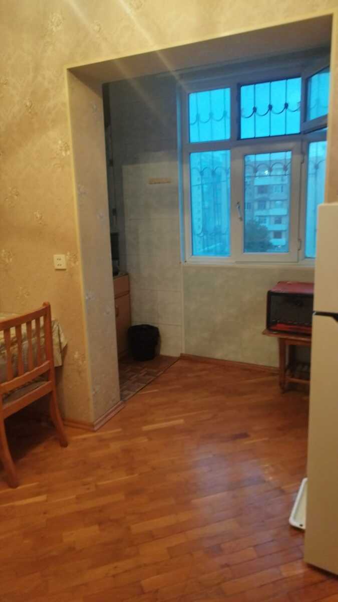 Satılır 1 otaqlı köhnə tikili 41 m² — Mənzil, Bakı (4)