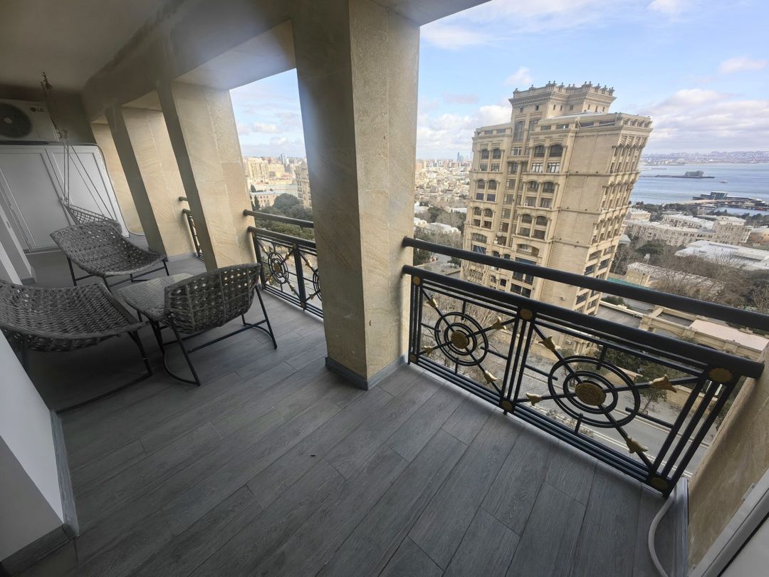 Satılır 3 otaqlı köhnə tikili 115 m² — Mənzil, Bakı (12)