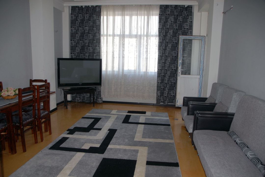 3-otaqlı yeni tikili kirayə verilir, Nizami r., 100 m² — Mənzil, Bakı (2)