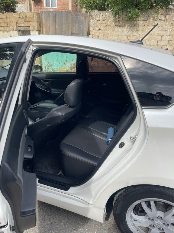 Toyota Prius, 1.8 L, 1.3 kWh, 2014 il, 499 000 km — Avtomobillər, Bakı (6)