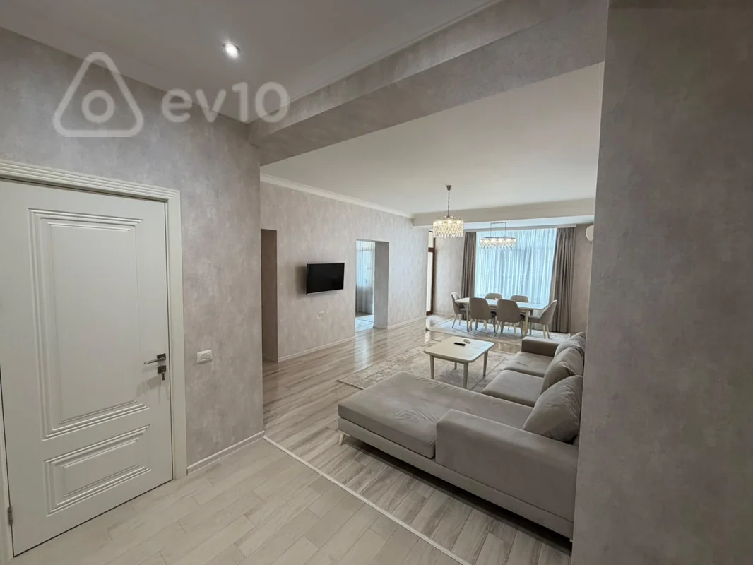 3 otaqlı mənzil, 115 m², Nəcəfqulu Rəfiyev küç. — kirayə — Mənzil, Bakı (2)