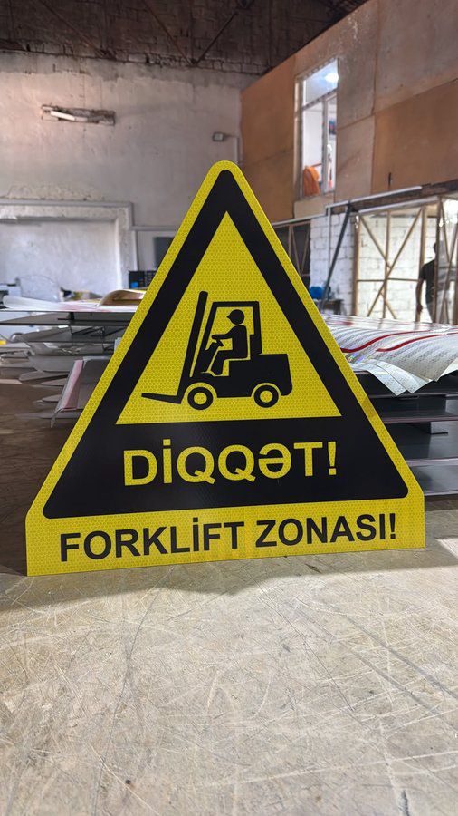 Yol nişanları Keyfiyyət Dəqiqlik Təhlükəsizlik — Mallar, Bakı (9)